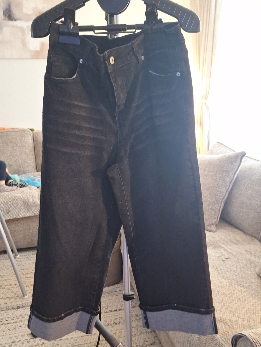 Source Unknown Black Cropped Women's Jeans
